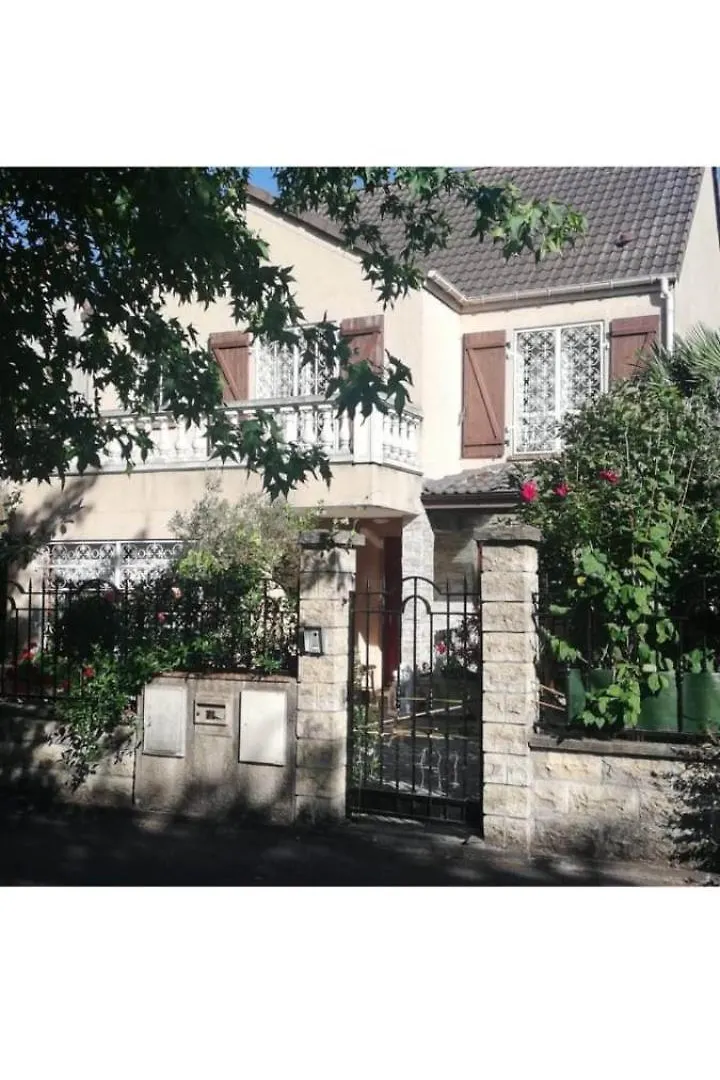 Refuge Cosy A Villepinte Villepinte  Homestay Villepinte (Seine-Saint-Denis)
